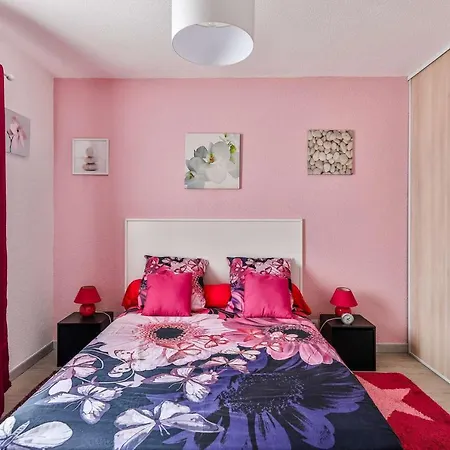 Апартаменты En Born Avec Balcon Pour 4 Personnes *