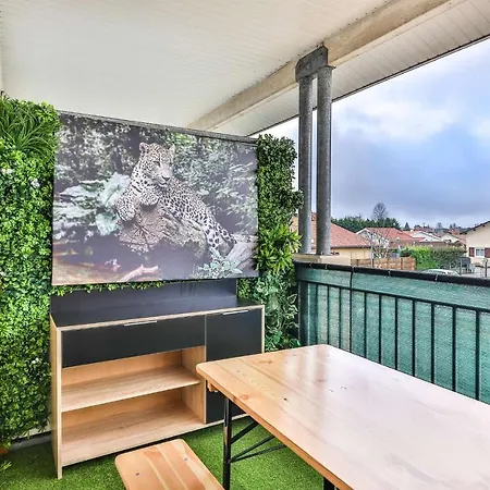 En Born Avec Balcon Pour 4 Personnes Apartment Parentis-en-Born